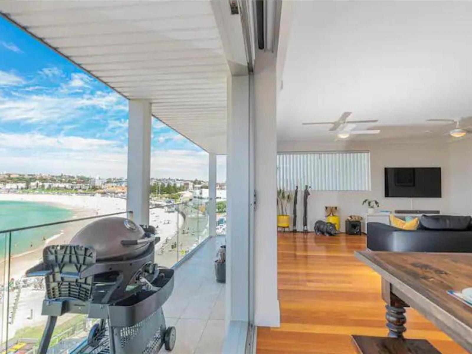 Ocean View Luxury 3 Bedroom With Balcony *